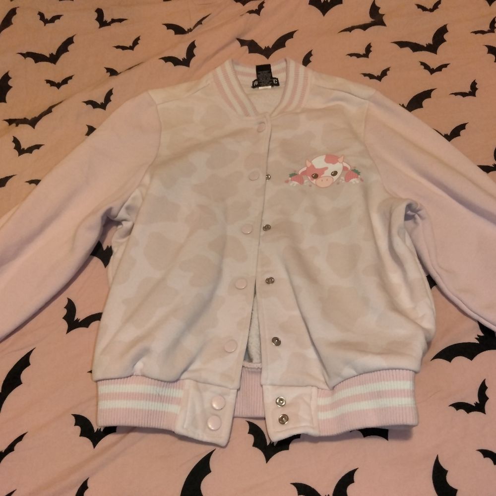 Strawberry Milk Cow Sweatshirt Hot Topic